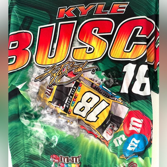 Joe Gibbs Racing #18 Kyle Busch M&M’s Racing Graphic Tee, Size: Large - Picture 5 of 7